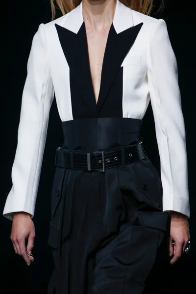Look 117